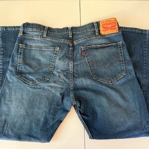 Levi's 505 Relaxed Fit Men's Denim Jeans    
W 38 L 29